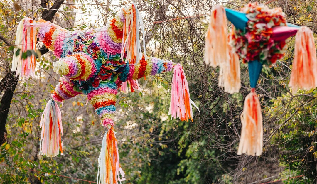 DIY Seven Spike Christmas Piñata