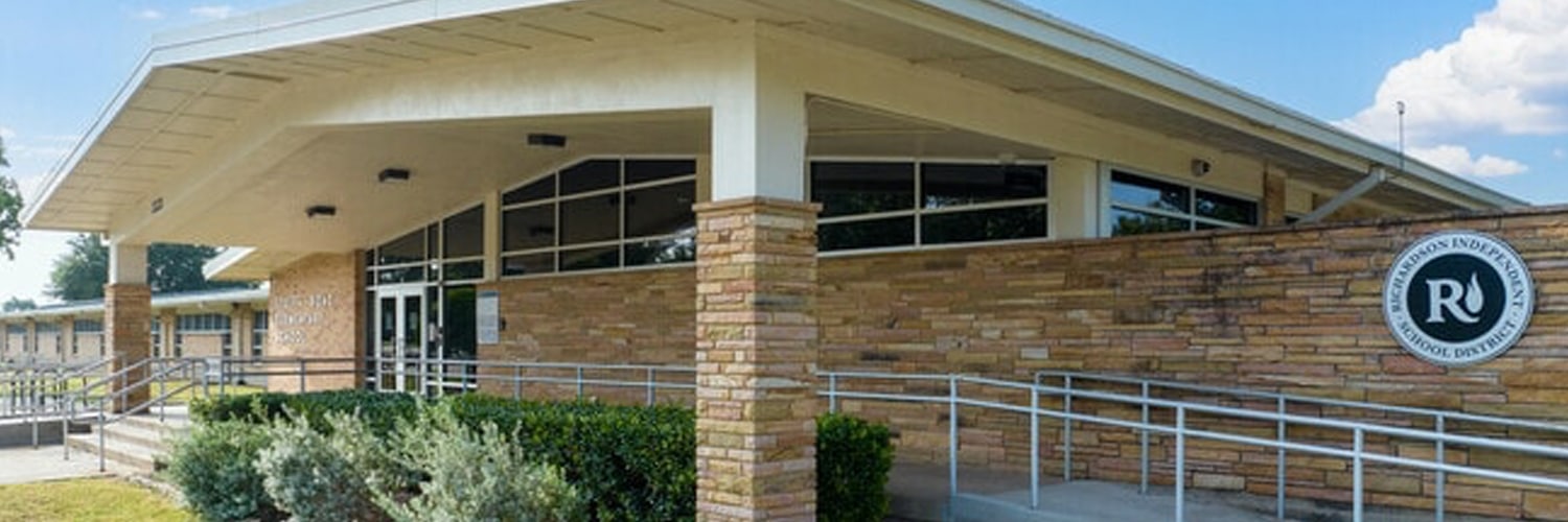 Exterior of Stults Road Elementary School in Richardson, Texas